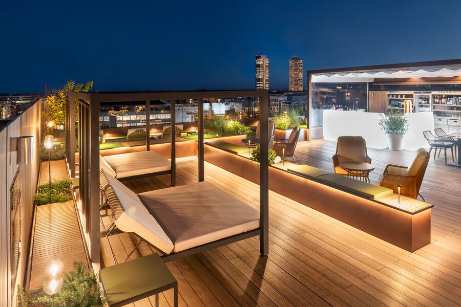 Lounge Space & bar / cocktails